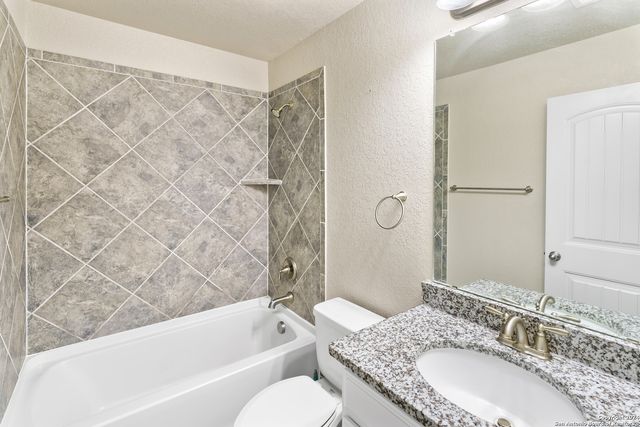 6719 HOPE FARM, San Antonio, TX 78249