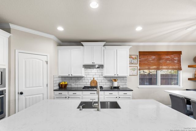 6719 HOPE FARM, San Antonio, TX 78249