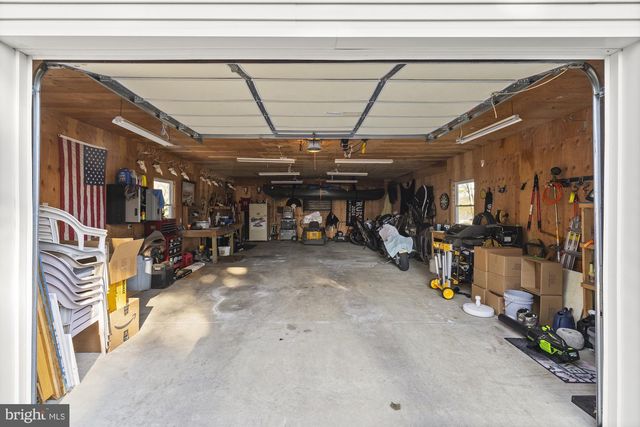 37 LONGSTREET DR, East Berlin, PA 17316