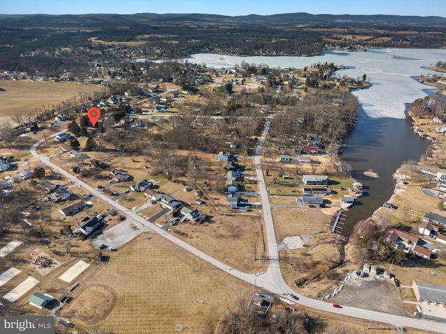 37 LONGSTREET DR, East Berlin, PA 17316