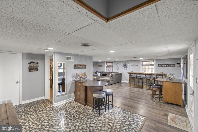 37 LONGSTREET DR, East Berlin, PA 17316