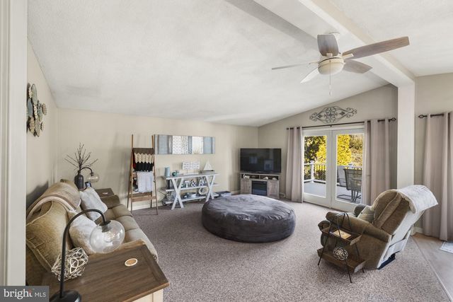 37 LONGSTREET DR, East Berlin, PA 17316