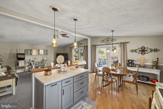 37 LONGSTREET DR, East Berlin, PA 17316