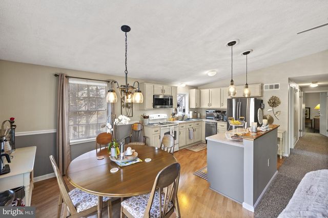 37 LONGSTREET DR, East Berlin, PA 17316