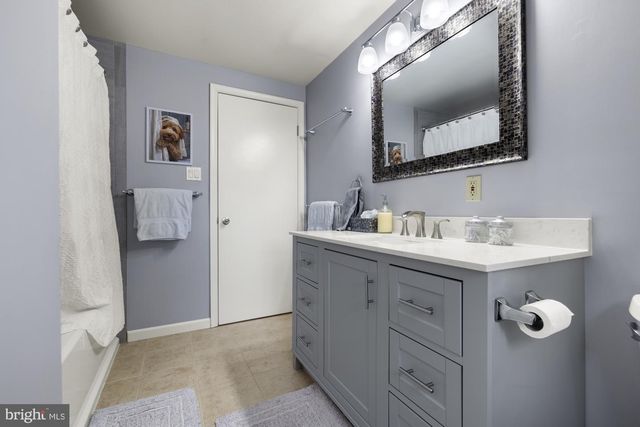 37 LONGSTREET DR, East Berlin, PA 17316