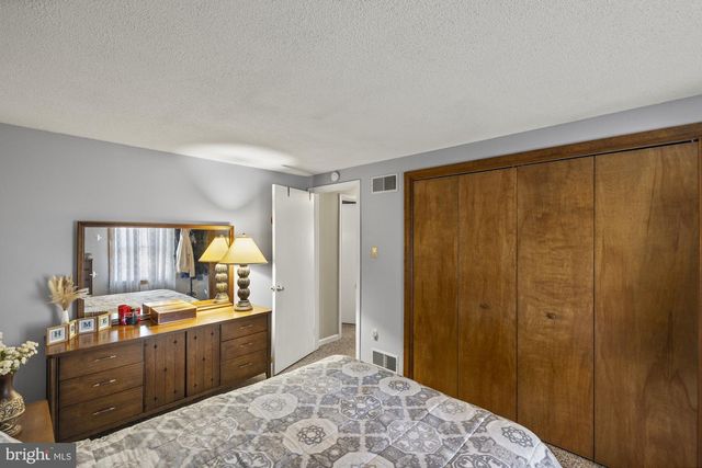 37 LONGSTREET DR, East Berlin, PA 17316