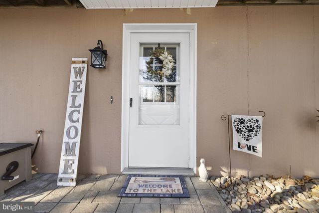 37 LONGSTREET DR, East Berlin, PA 17316