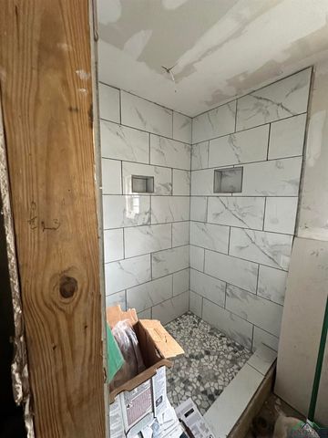 175 Bryson, Waskom, TX 75692