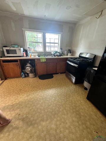 175 Bryson, Waskom, TX 75692