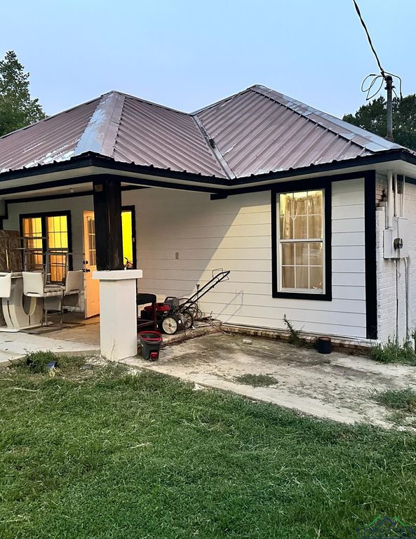 175 Bryson, Waskom, TX 75692