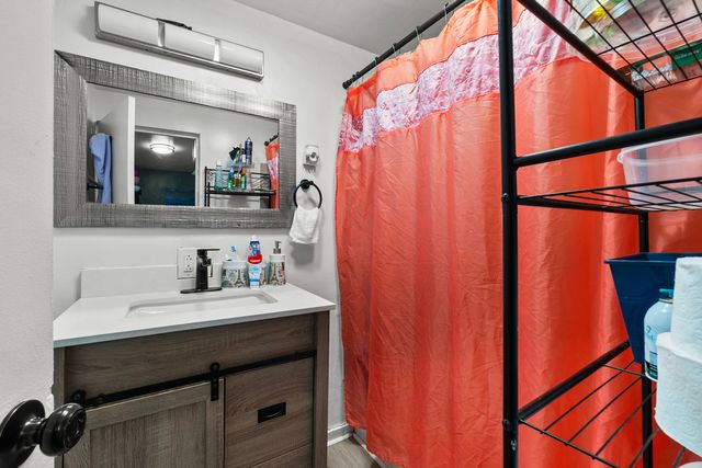 815 Prescott Street, Waukegan, IL 60085