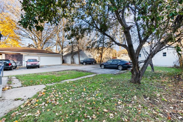 815 Prescott Street, Waukegan, IL 60085