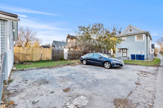 815 Prescott Street, Waukegan, IL 60085