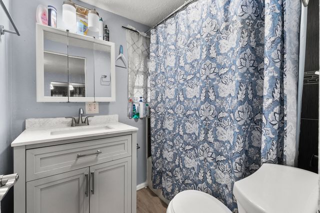 815 Prescott Street, Waukegan, IL 60085