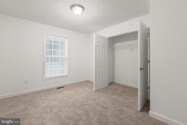 8401 SEAYS RD, Spotsylvania, VA 22551