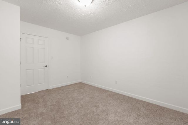 8401 SEAYS RD, Spotsylvania, VA 22551