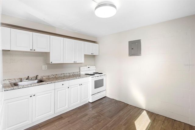 901 COLYER STREET A & B, Orlando, FL 32805