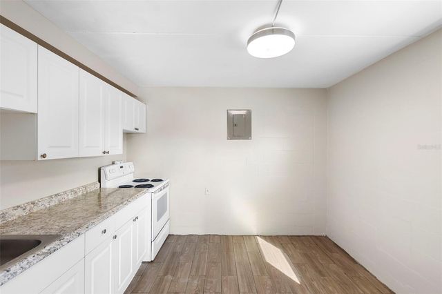 901 COLYER STREET A & B, Orlando, FL 32805