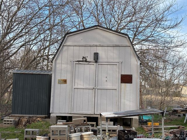 201 N Main Street, Kemp, OK 74747