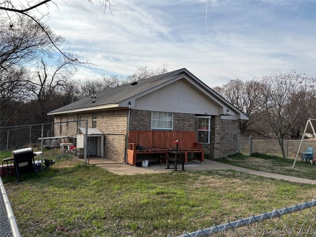 201 N Main Street, Kemp, OK 74747