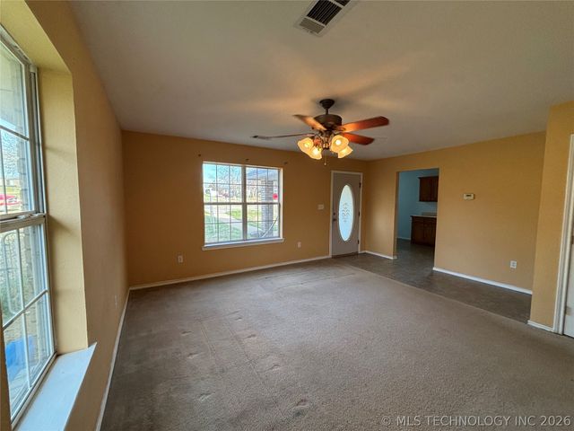 201 N Main Street, Kemp, OK 74747