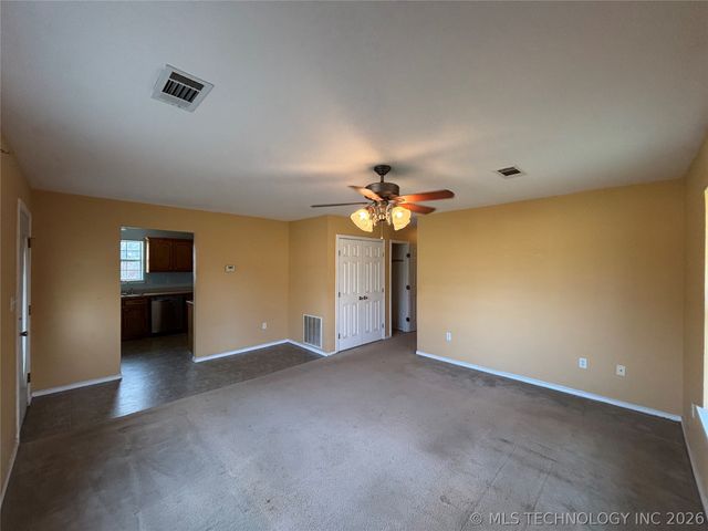 201 N Main Street, Kemp, OK 74747