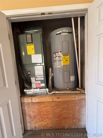 201 N Main Street, Kemp, OK 74747