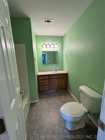 201 N Main Street, Kemp, OK 74747