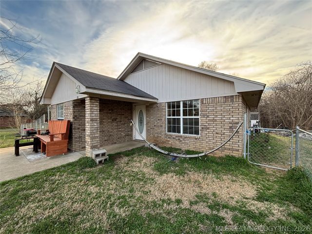 201 N Main Street, Kemp, OK 74747