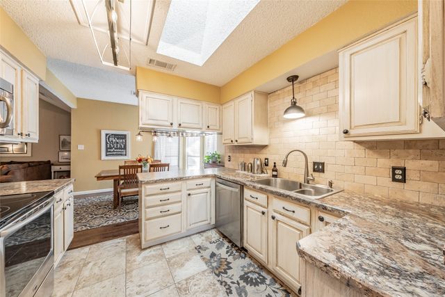 6844 Richfield Drive, North Richland Hills, TX 76182