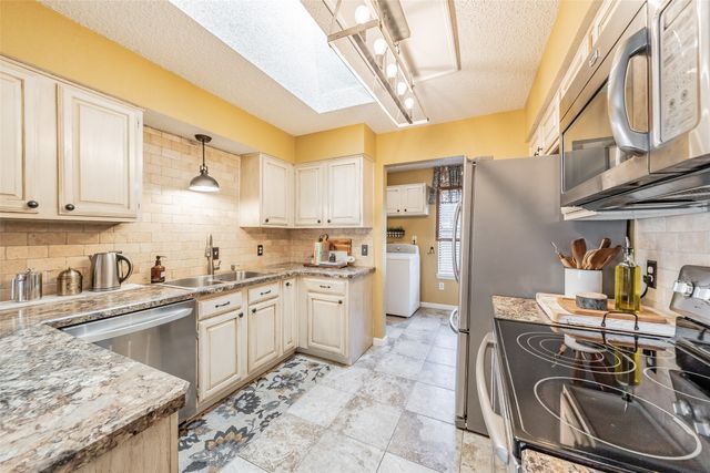 6844 Richfield Drive, North Richland Hills, TX 76182