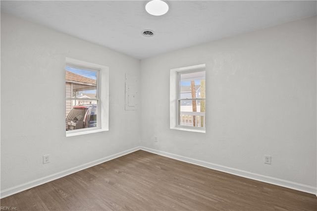 305 Pleasant ST, Suffolk, VA 23434