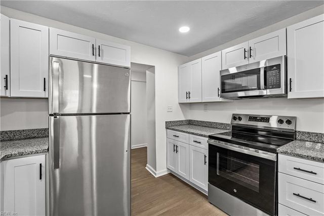 305 Pleasant ST, Suffolk, VA 23434