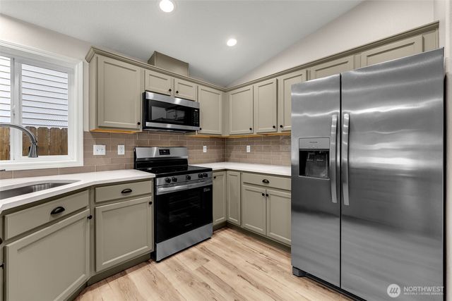 11023 NE 47th Street, Vancouver, WA 98682