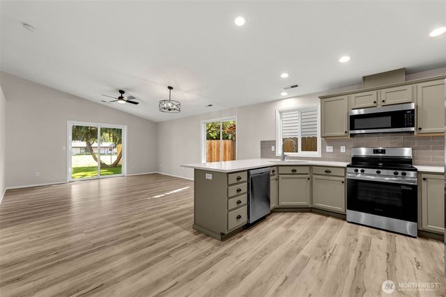 11023 NE 47th Street, Vancouver, WA 98682