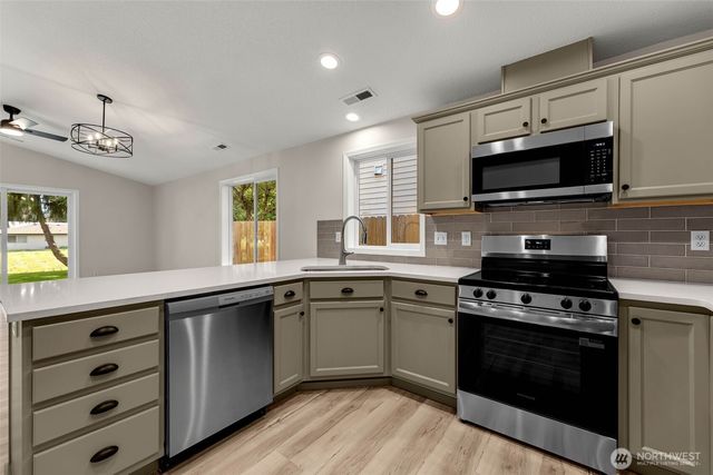 11023 NE 47th Street, Vancouver, WA 98682