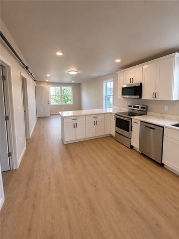 134 Florence Street 3, Providence, RI 02909