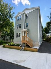 134 Florence Street 3, Providence, RI 02909