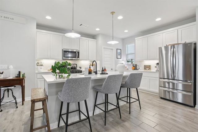 817 Olive Creek DR 70, Georgetown, TX 78633