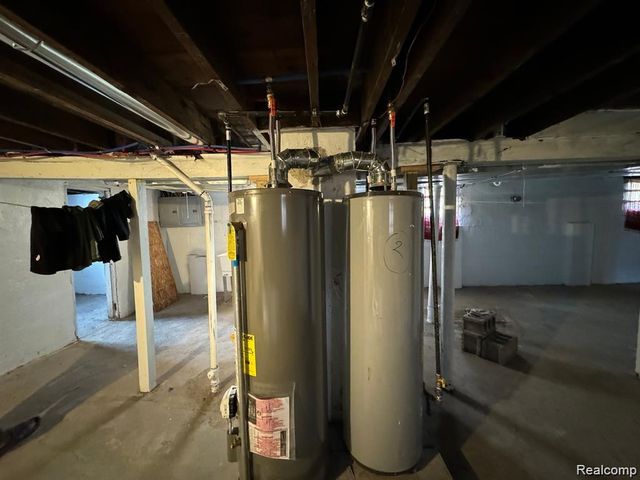 3860 GAYLORD Street, Hamtramck, MI 48212