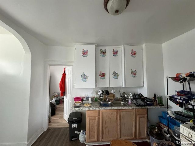 3860 GAYLORD Street, Hamtramck, MI 48212