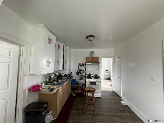 3860 GAYLORD Street, Hamtramck, MI 48212