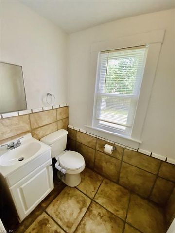 1034 W 35th ST, Norfolk, VA 23508