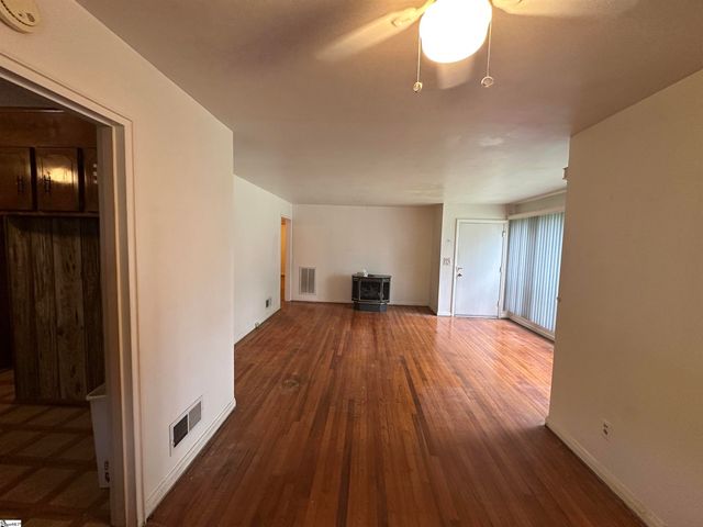 9 Woodmont Circle, Greenville, SC 29605
