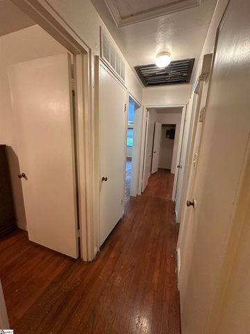 9 Woodmont Circle, Greenville, SC 29605