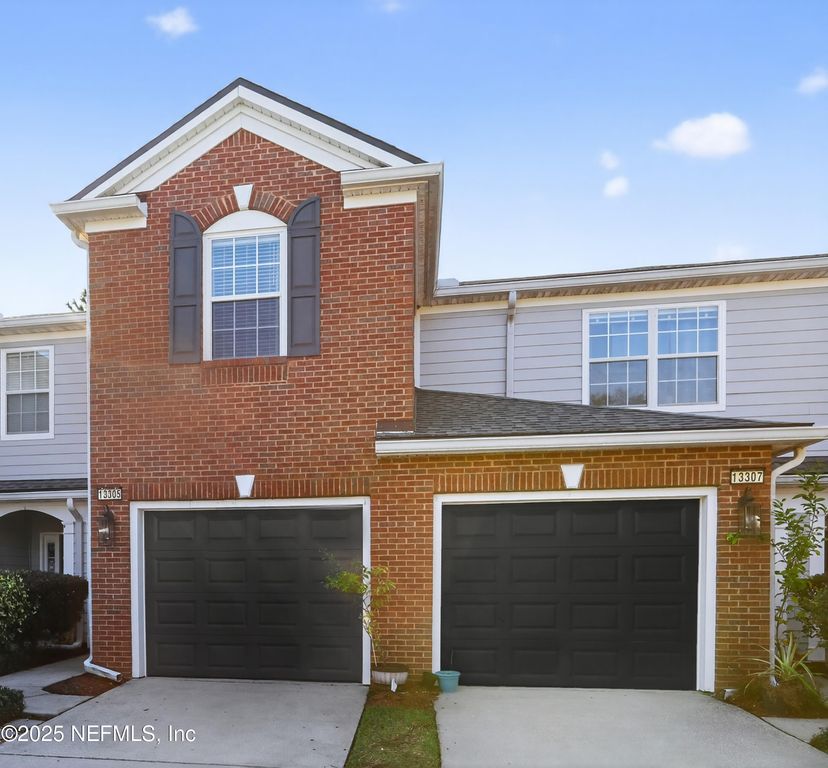 13305 STONE POND Drive, Jacksonville, FL 32224