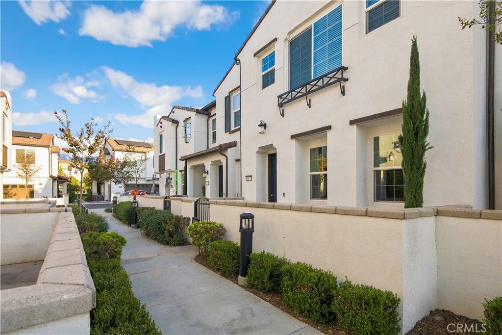 30470 Capetown, Menifee, CA 92584 — photo 2