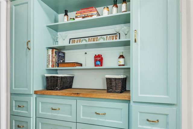 3817 Pine Lake Drive, Pearland, TX 77581