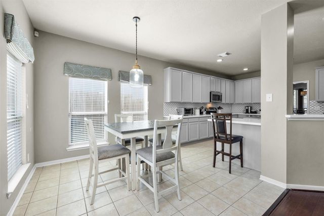 3817 Pine Lake Drive, Pearland, TX 77581