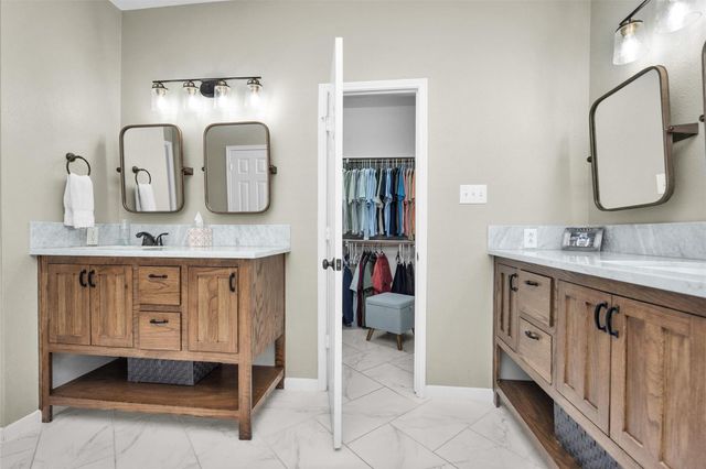 3817 Pine Lake Drive, Pearland, TX 77581